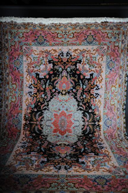 Royal carpet, Tabriz silk on cork wool, 380 x 240 cm Y-128