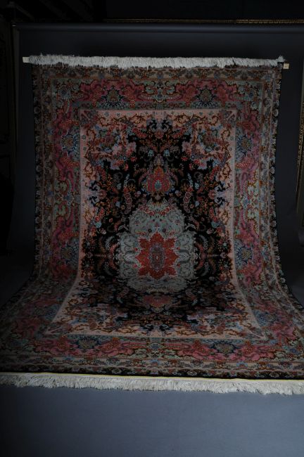 Royal carpet, Tabriz silk on cork wool, 380 x 240 cm Y-128